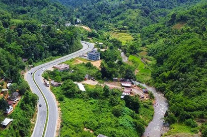 Guwahati – Shillong (03 Hours Drive/100 KM)